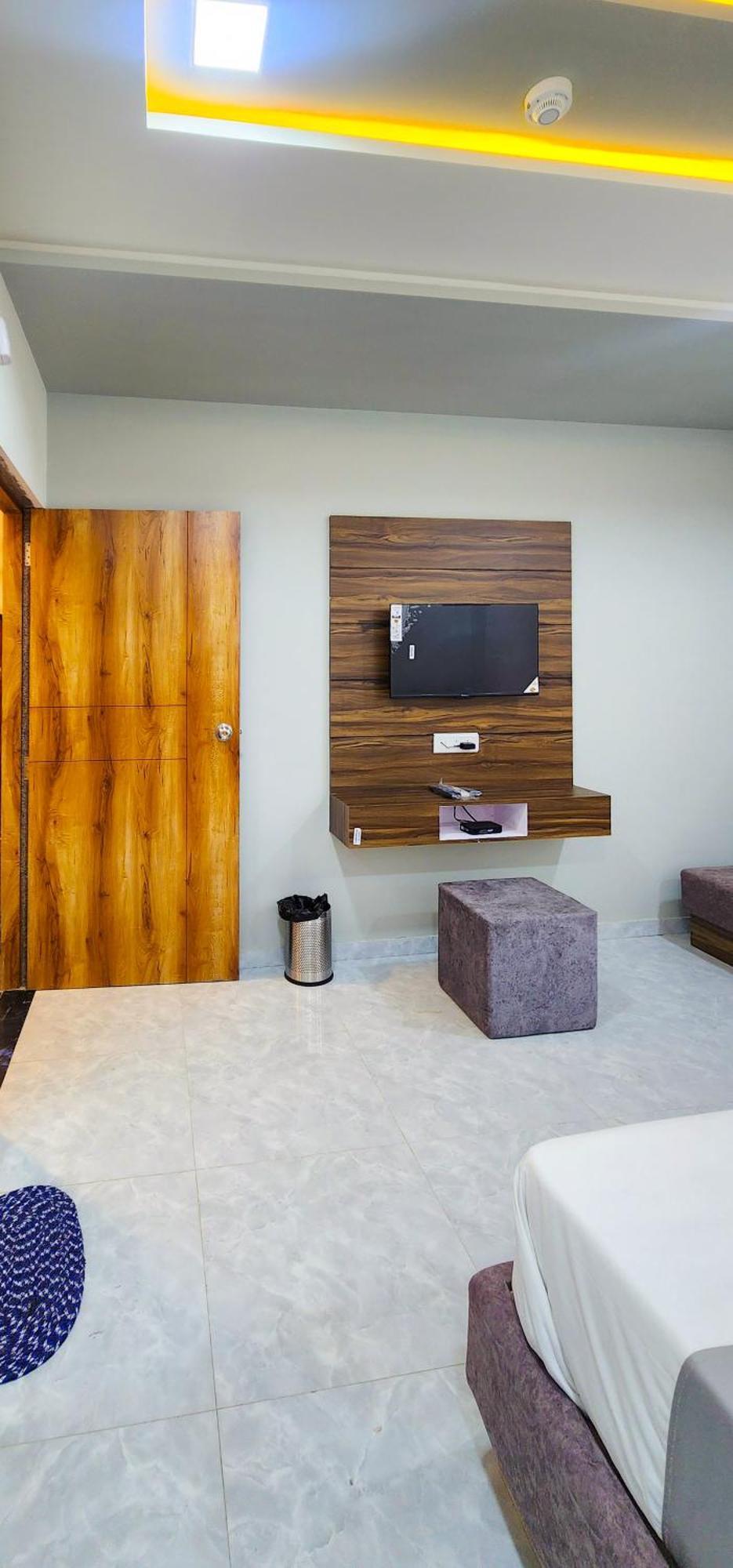 Hotel Nova Blue Ahmedabad Eksteriør billede